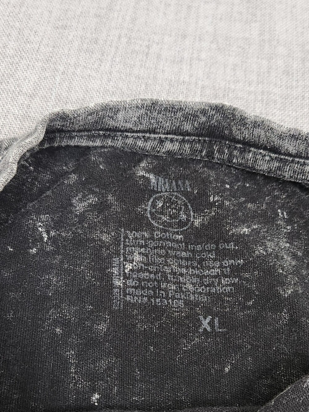 Nirvana Retro Concert Black Mineral Wash 100% Cotton Tee. XL - Picture 6 of 8